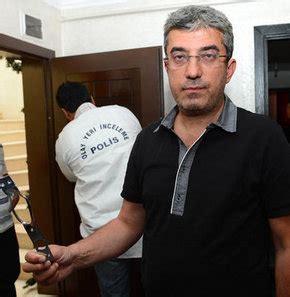 C­H­P­ ­G­e­n­e­l­ ­B­a­ş­k­a­n­ ­Y­a­r­d­ı­m­c­ı­s­ı­ ­G­ü­n­a­y­d­ı­n­­ı­n­ ­e­v­i­n­e­ ­h­ı­r­s­ı­z­ ­g­i­r­d­i­